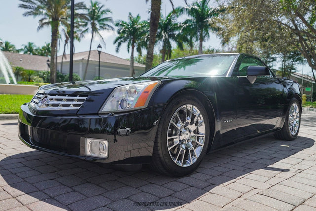 Used 2004 Cadillac XLR image 22