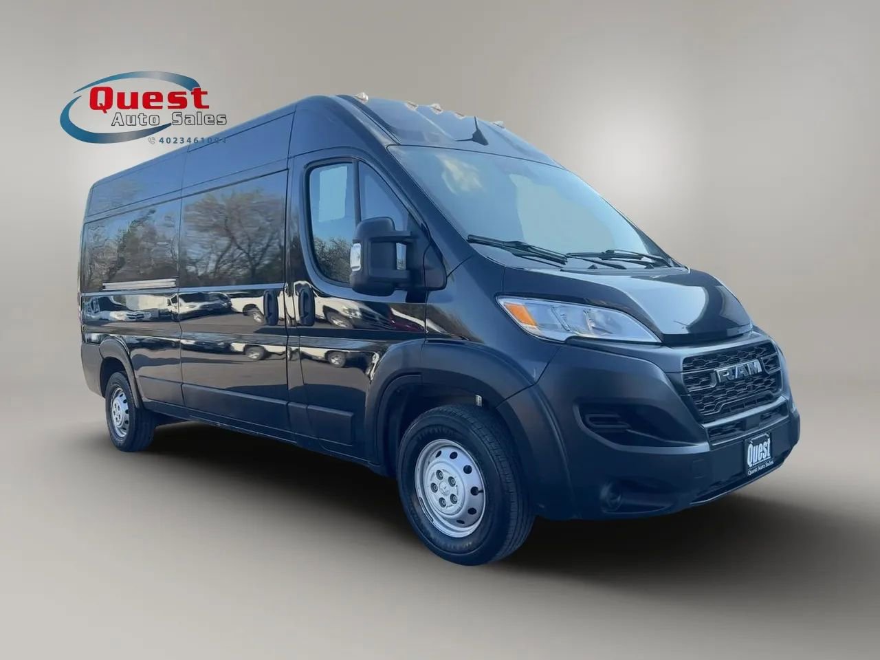 Used 2023 RAM ProMaster 2500 FWD image 1