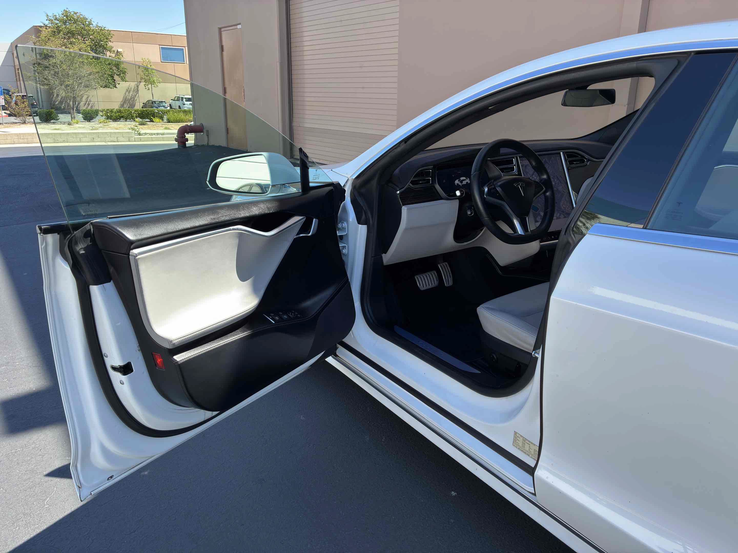 Used 2016 Tesla Model S 90D AWD/4WD image 31