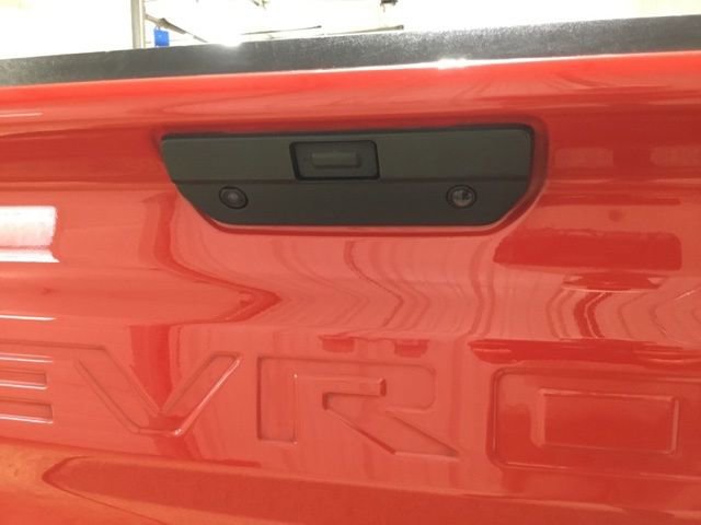 Used 2022 Chevrolet Silverado 1500 LT w/ Z71 Off-Road Package image 21