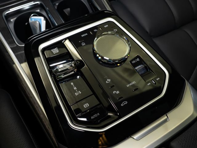 New 2026 BMW 760i xDrive w/ Executive Package AWD/4WD image 19