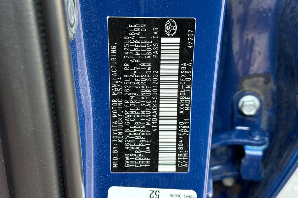 Used 2025 Toyota Camry SE FWD image 32