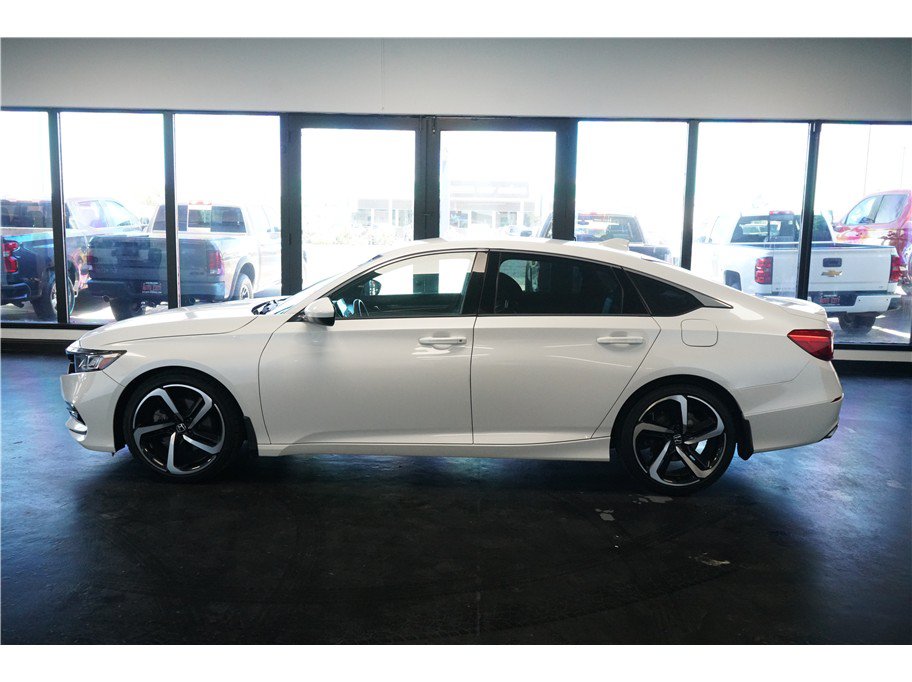 Used 2019 Honda Accord Sport image 4