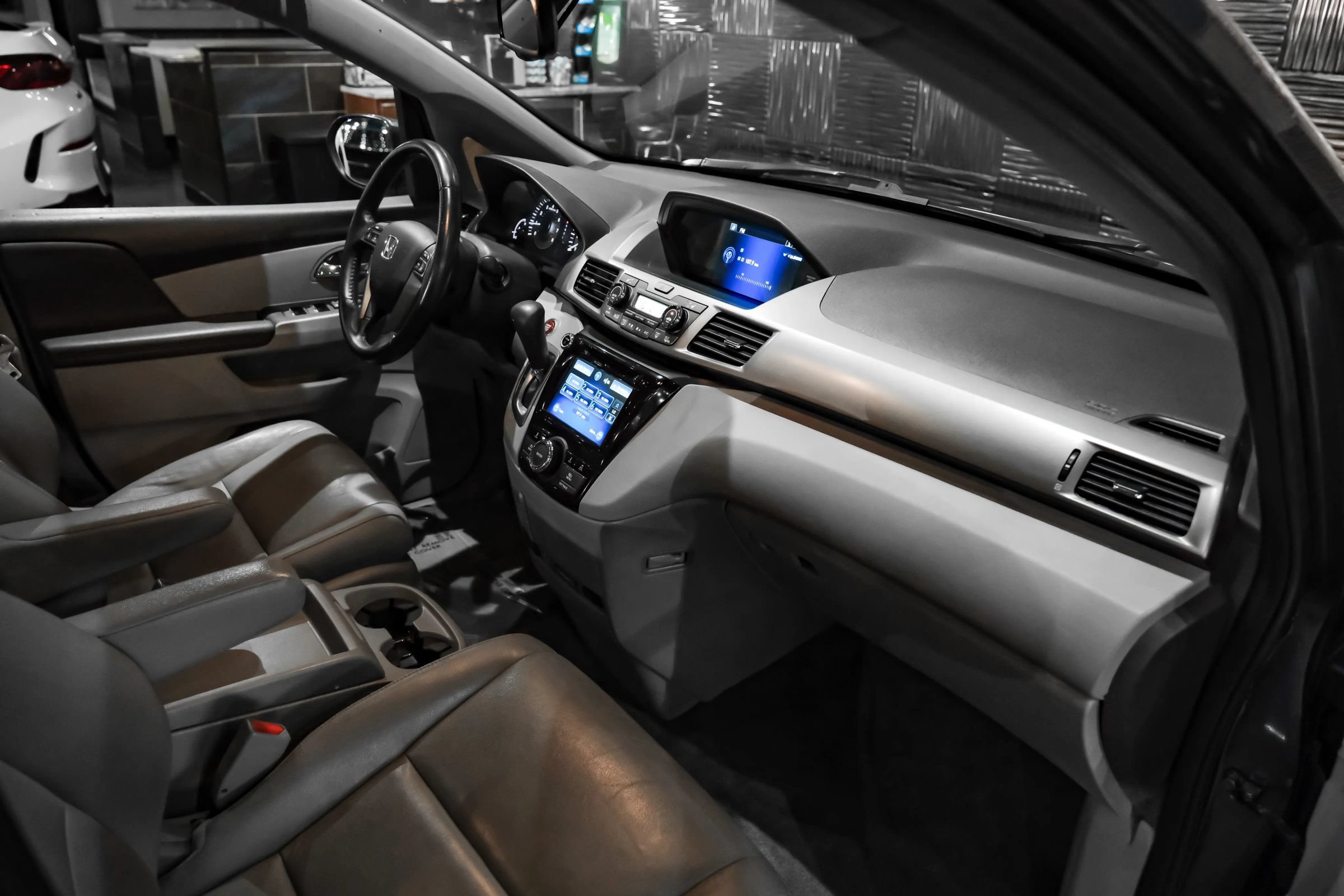 Used 2017 Honda Odyssey EX-L image 15