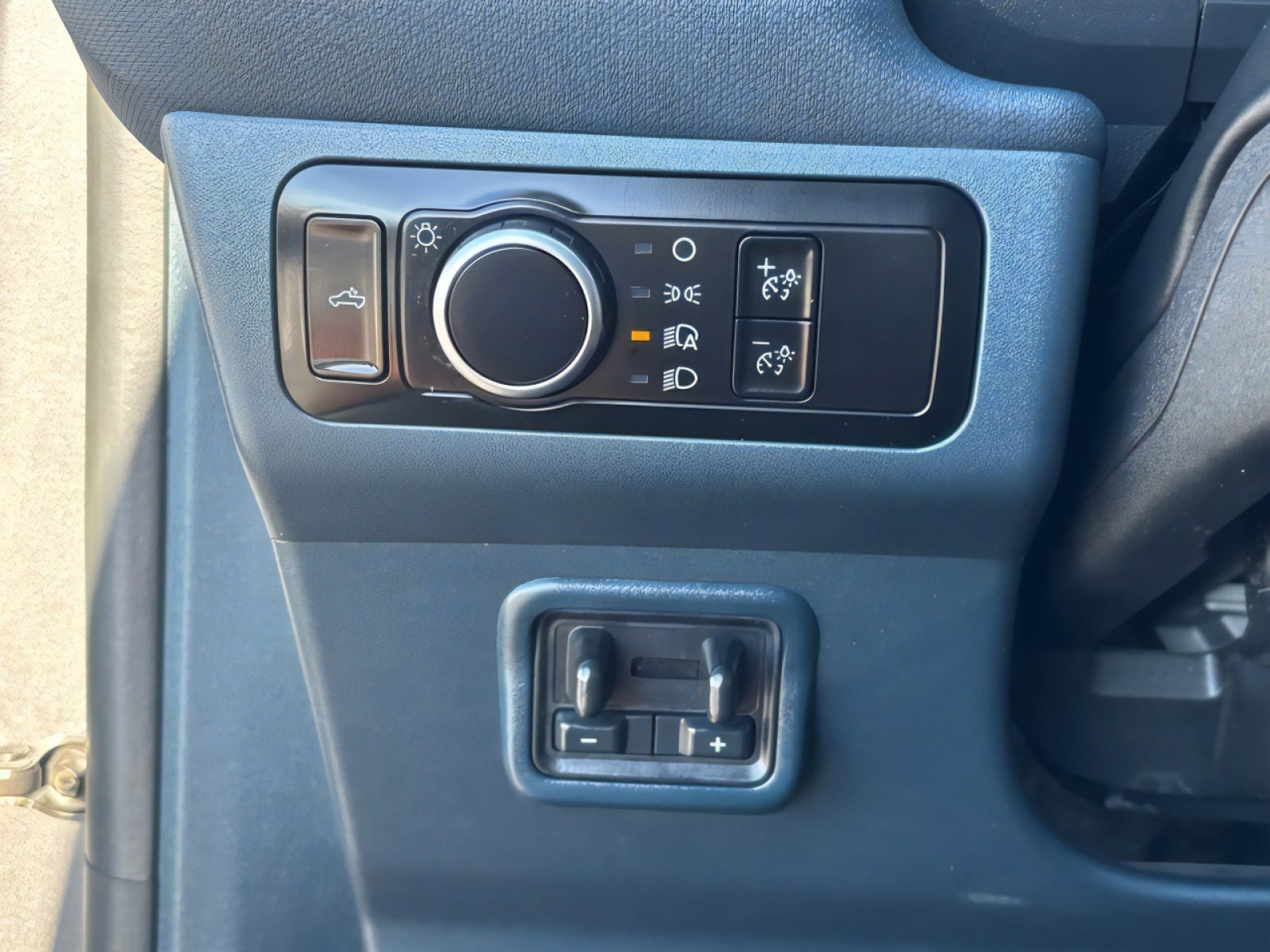 Used 2023 Ford Maverick Lariat w/ Lariat Luxury Package image 18