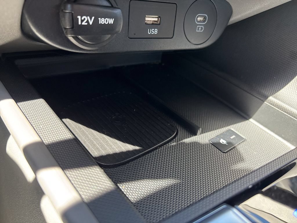 New 2025 Hyundai Elantra Sport FWD image 30