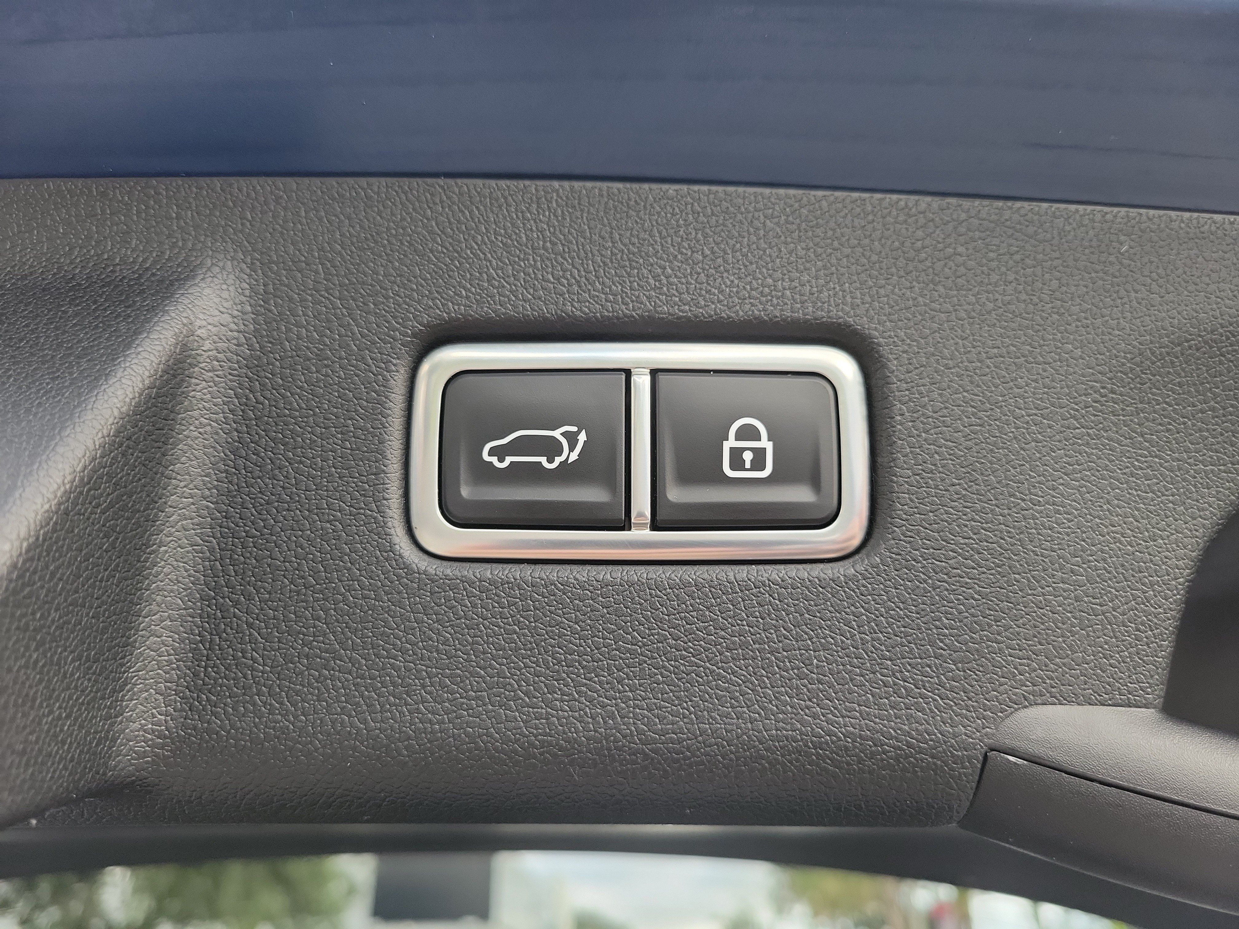 Used 2022 Kia Sorento EX w/ Panoramic Sunroof Package FWD image 15