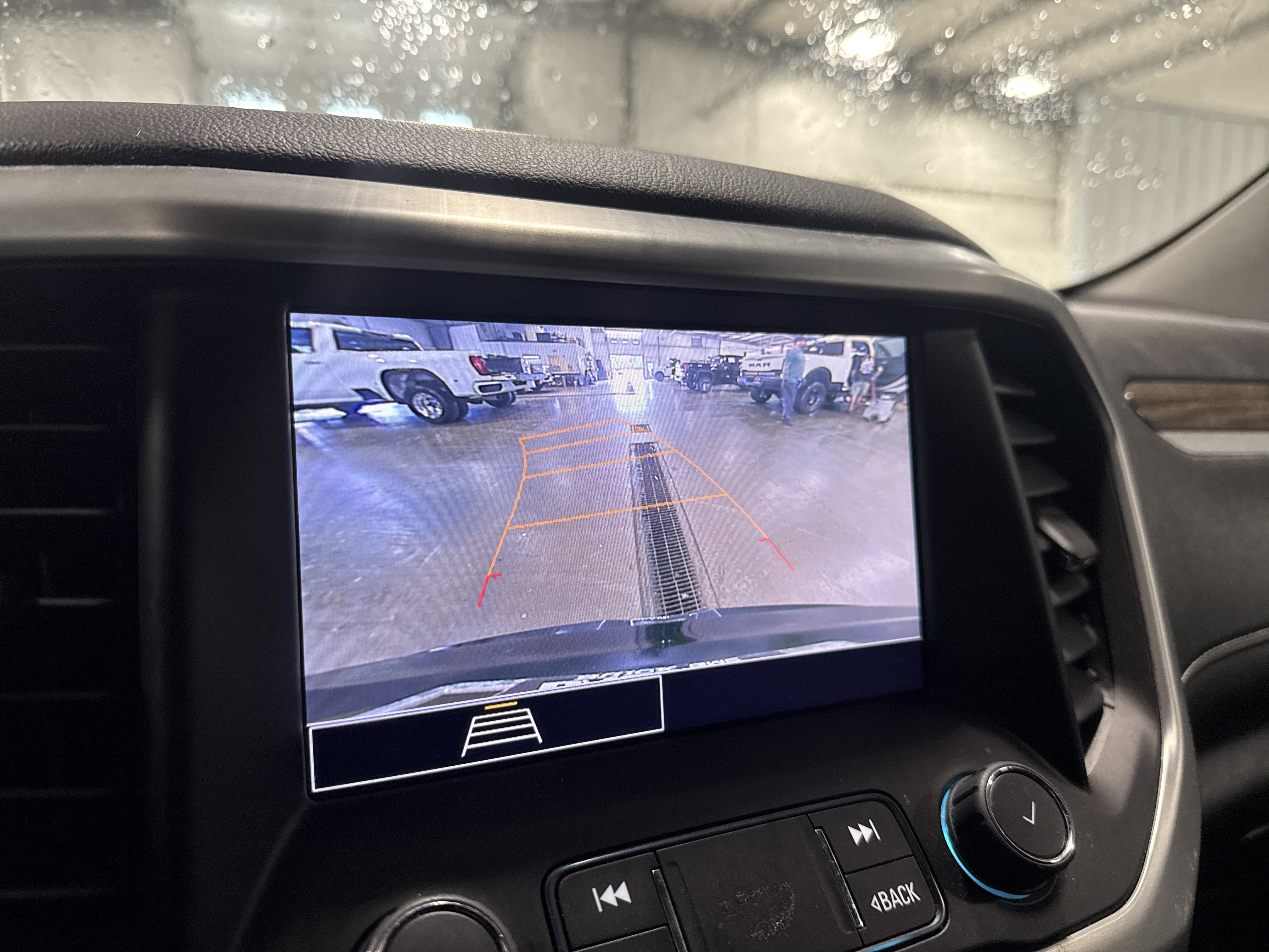 Used 2023 GMC Acadia SLE w/ Driver Convenience Package AWD/4WD image 13