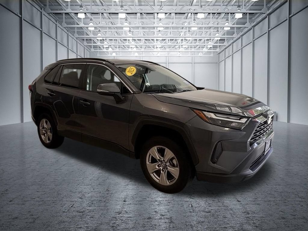 Used 2025 Toyota RAV4 XLE w/ Weather Package AWD/4WD image 28