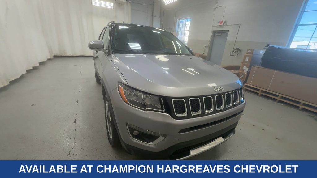 Used 2018 Jeep Compass Limited AWD/4WD image 2