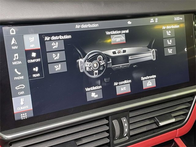 Used 2021 Porsche Cayenne Turbo image 28