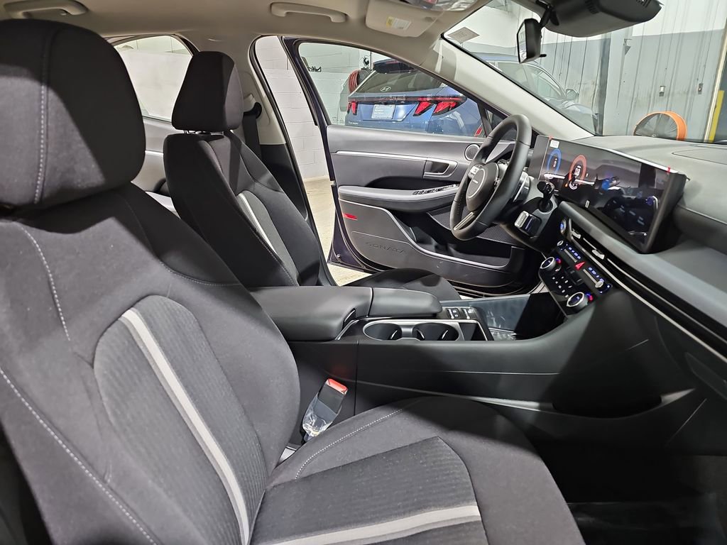 New 2026 Hyundai Sonata SEL FWD image 10