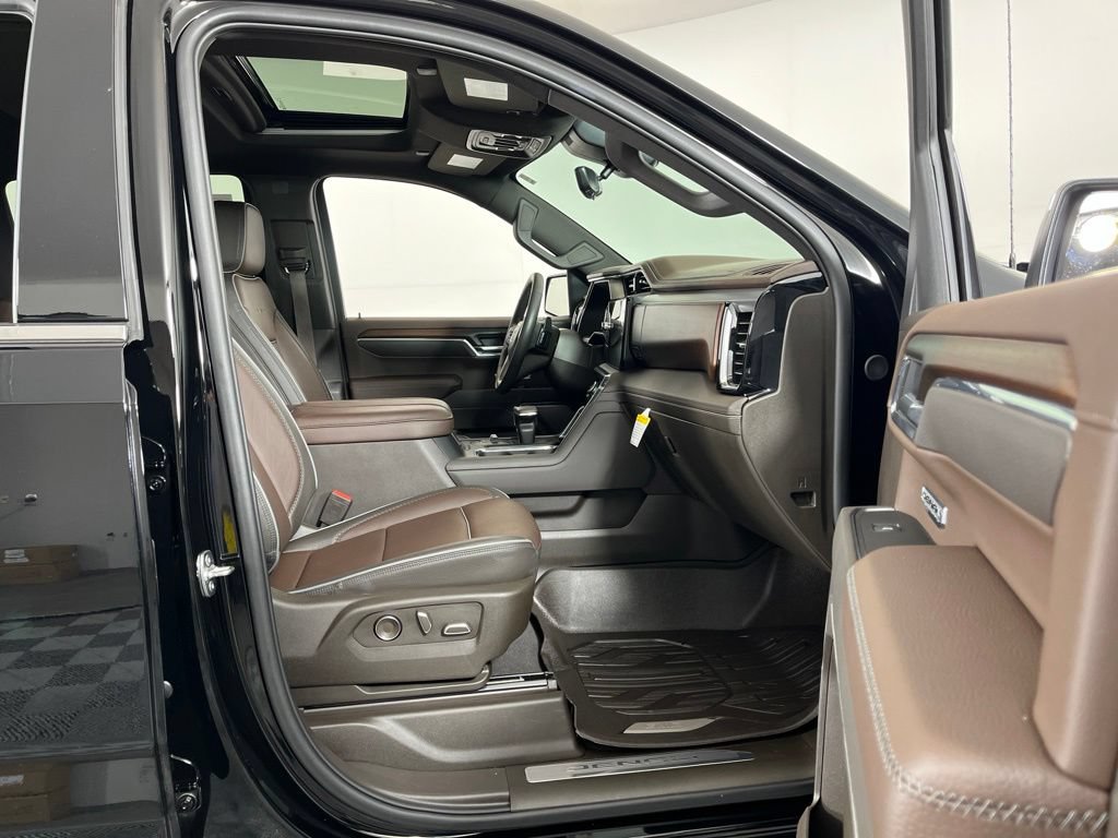 Used 2026 GMC Sierra 1500 Denali w/ Technology Package AWD/4WD image 5