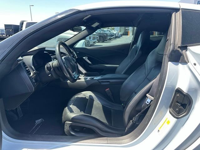 Used 2019 Chevrolet Corvette Stingray Coupe w/ Carbon Flash Badge Package RWD image 3