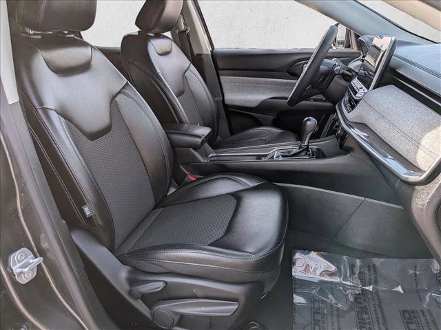 Used 2022 Jeep Compass Latitude image 22