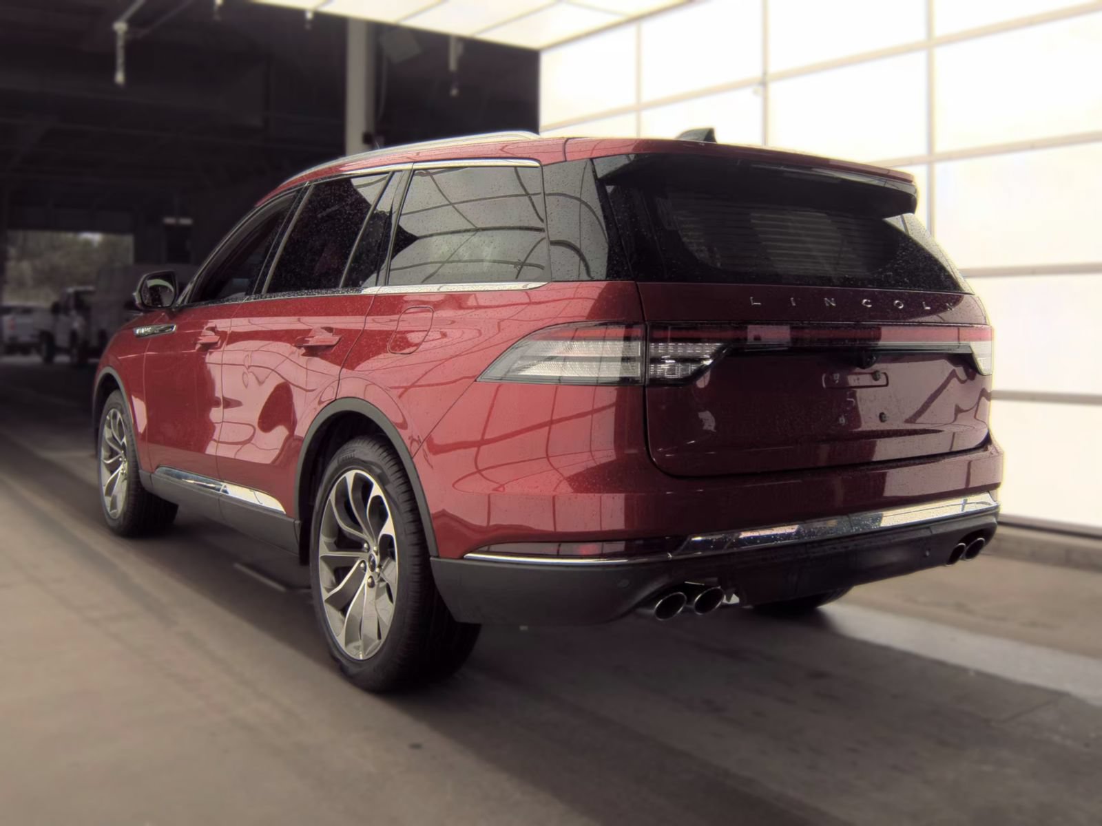 Used 2026 Lincoln Aviator Reserve AWD/4WD image 16
