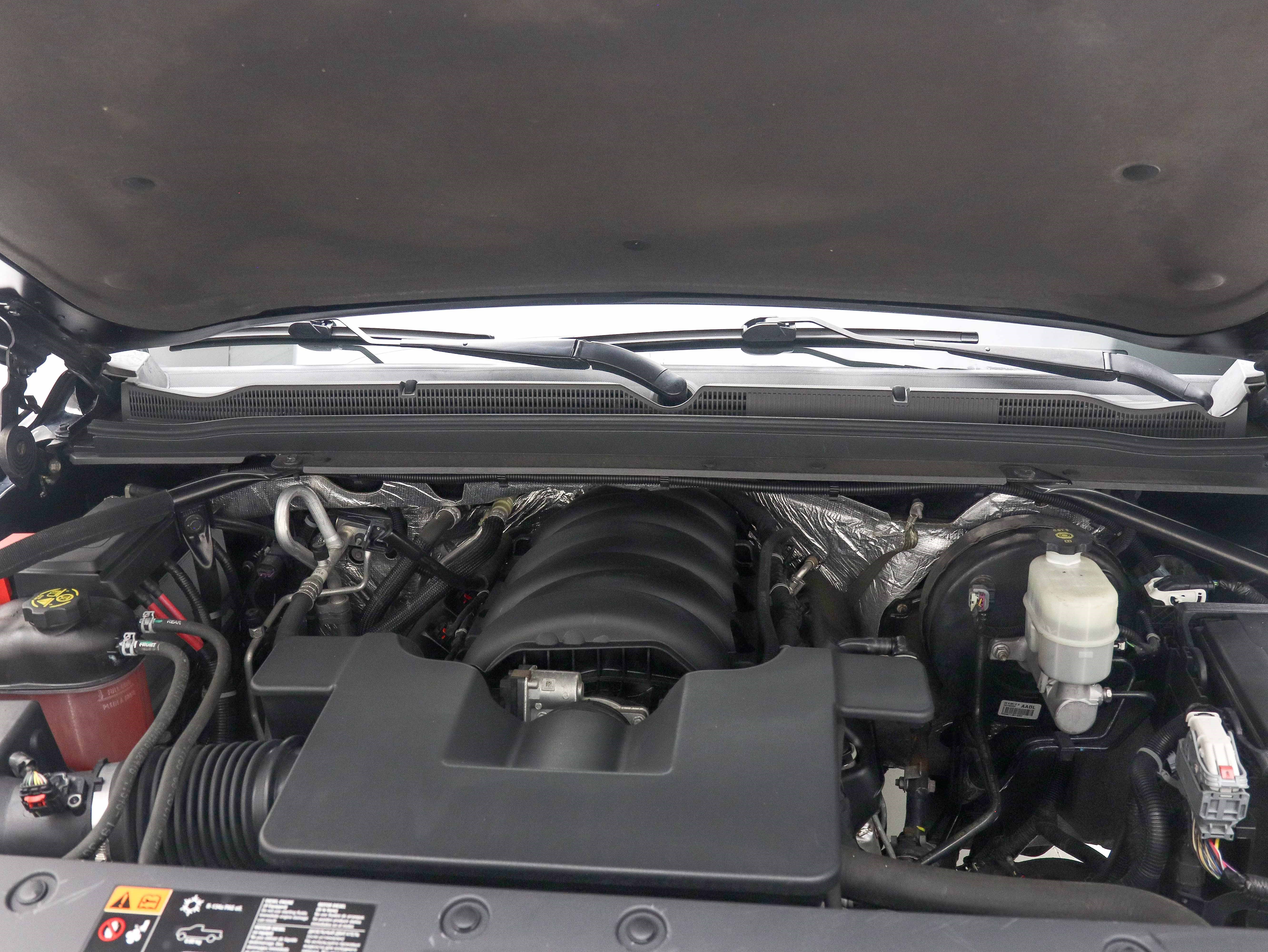 Used 2016 Chevrolet Suburban LS AWD/4WD image 31