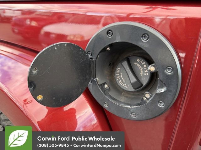 Used 2008 Jeep Wrangler Unlimited Sahara w/ Dual Top Group image 10