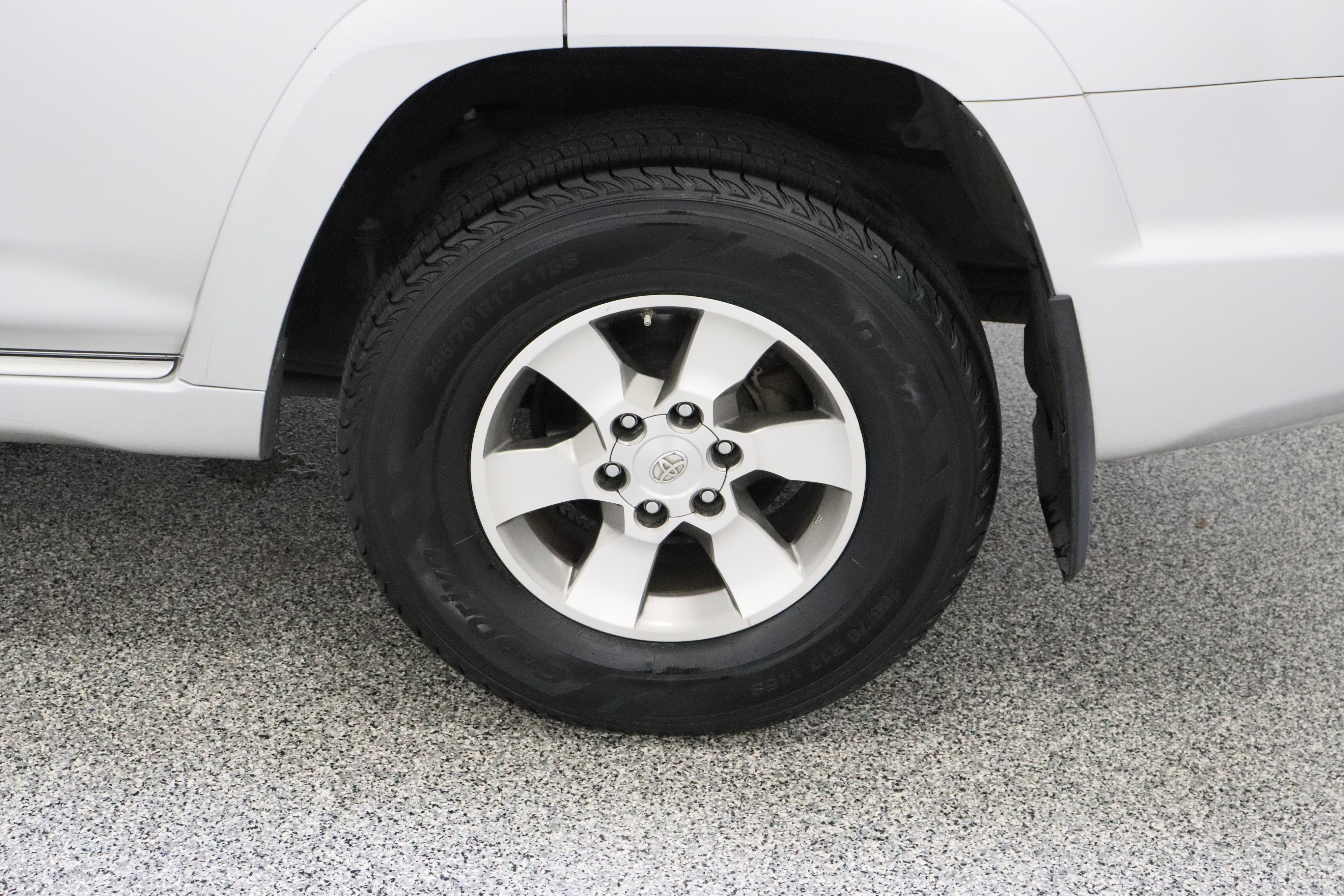 Used 2013 Toyota 4Runner SR5 image 10