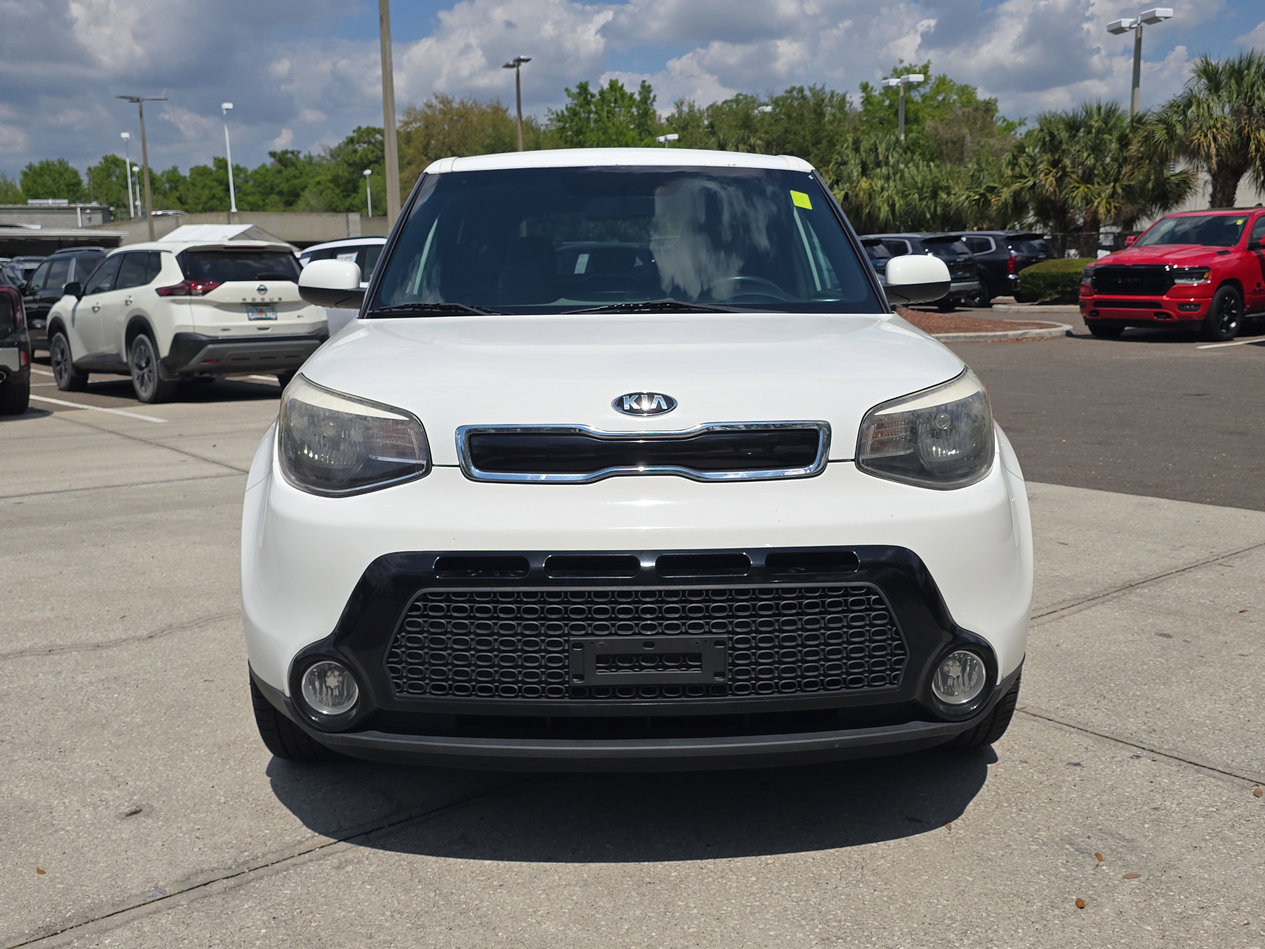 Used 2016 Kia Soul + image 3