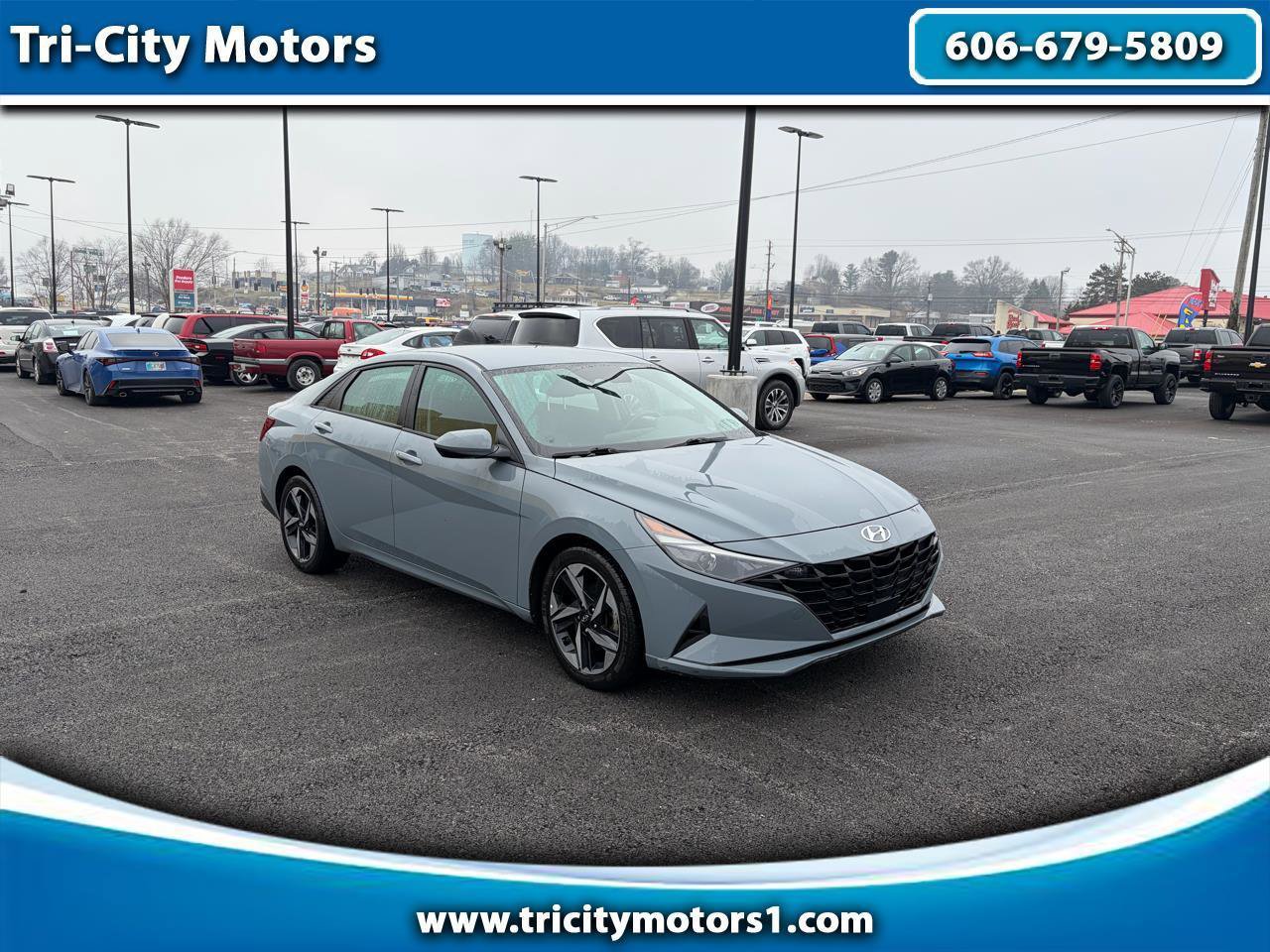 Used 2023 Hyundai Elantra SEL w/ Convenience Package image 1