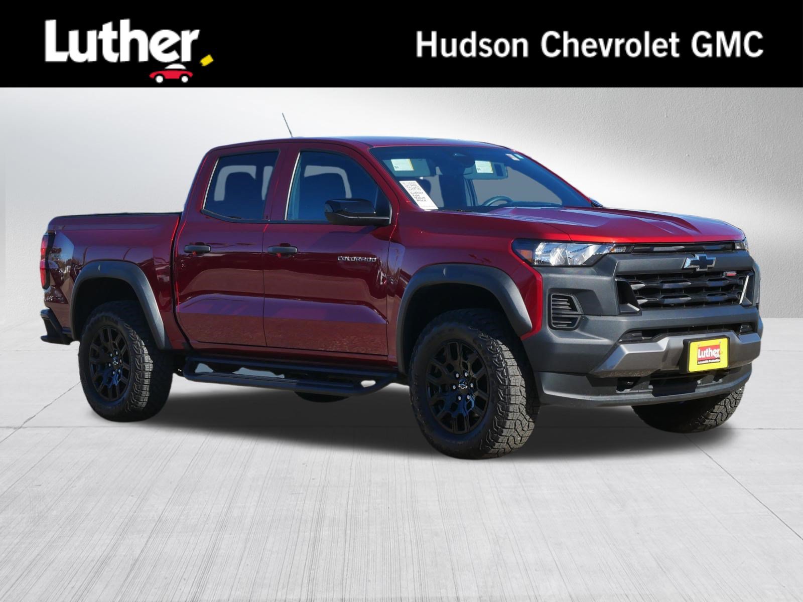 Used 2024 Chevrolet Colorado Trail Boss w/ Advanced Trailering Package AWD/4WD image 1