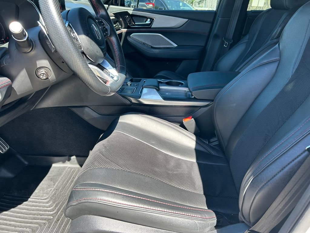 Used 2023 Acura MDX A-Spec image 11