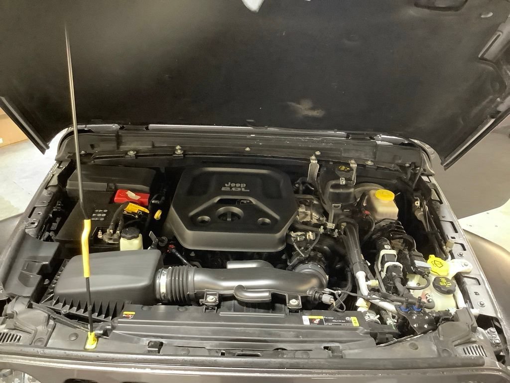 Used 2021 Jeep Wrangler Sport AWD/4WD image 18