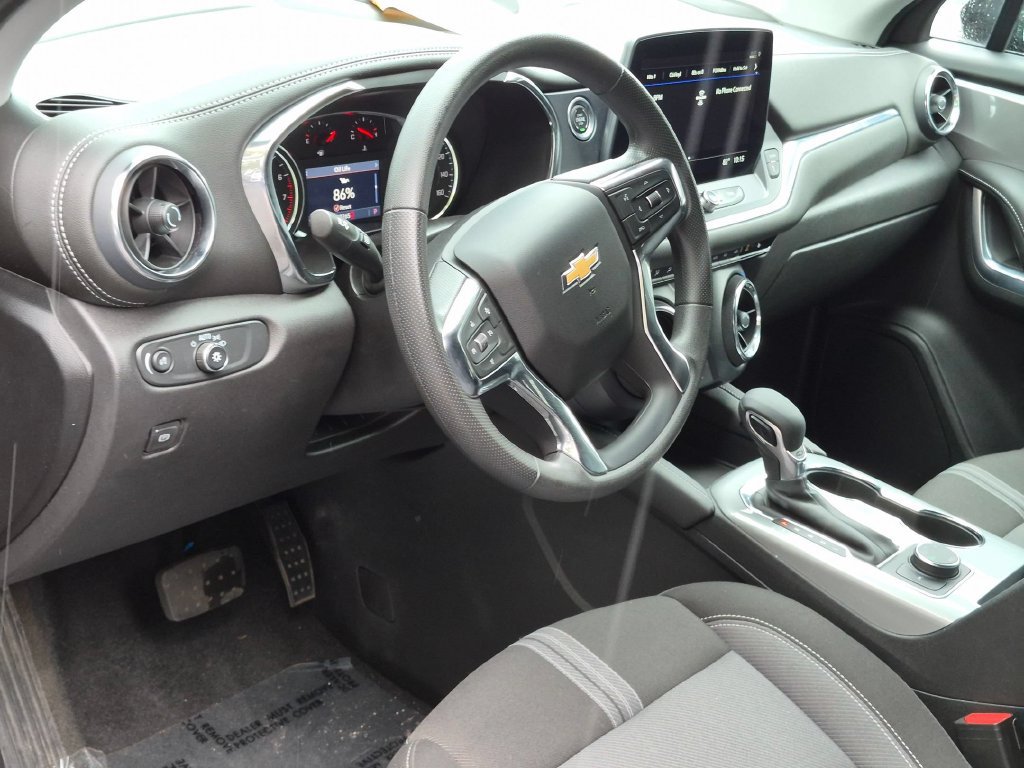Used 2025 Chevrolet Blazer LT AWD/4WD image 15