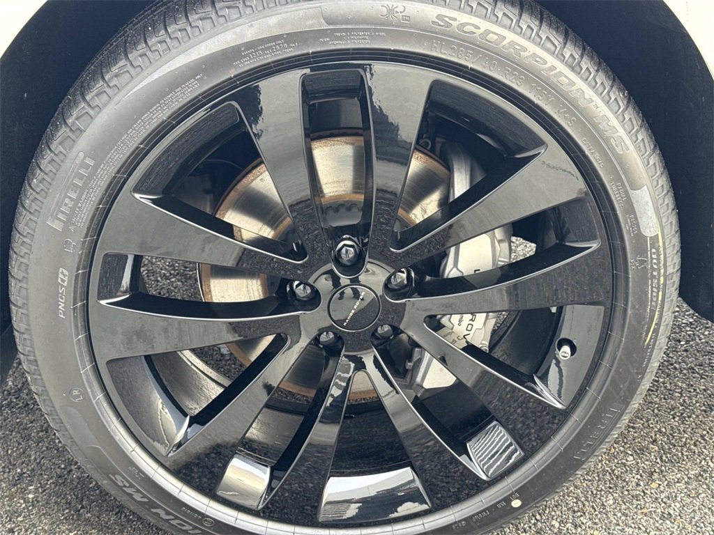 New 2026 Land Rover Range Rover Sport SE image 12