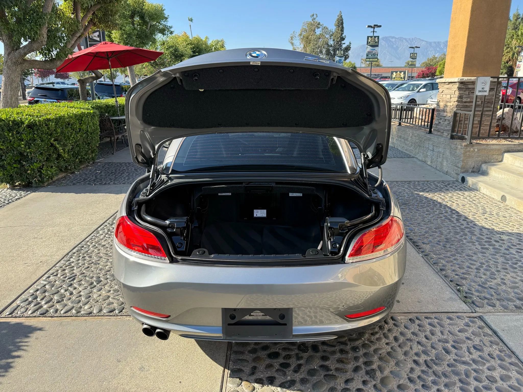 Used 2013 BMW Z4 sDrive28i w/ Sport Pkg image 13