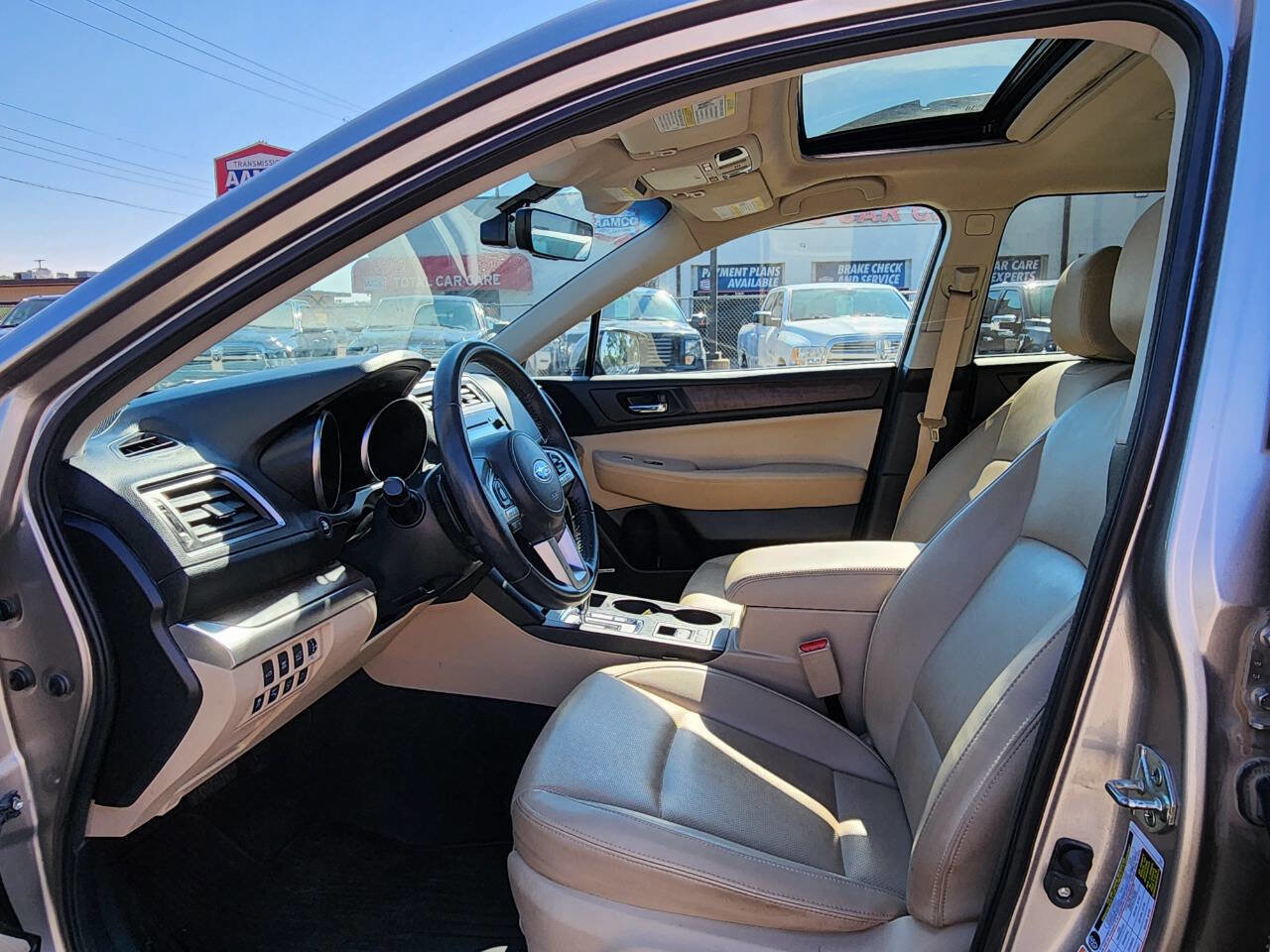 Used 2017 Subaru Outback 3.6R Limited image 11