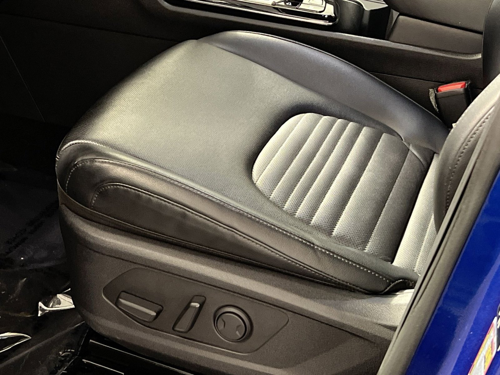 Used 2023 Kia Sportage SX image 14