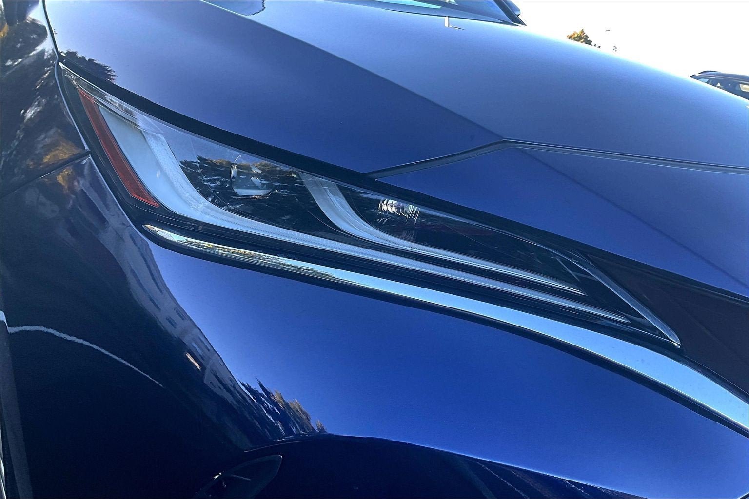 Used 2023 Toyota Venza Limited AWD/4WD image 27