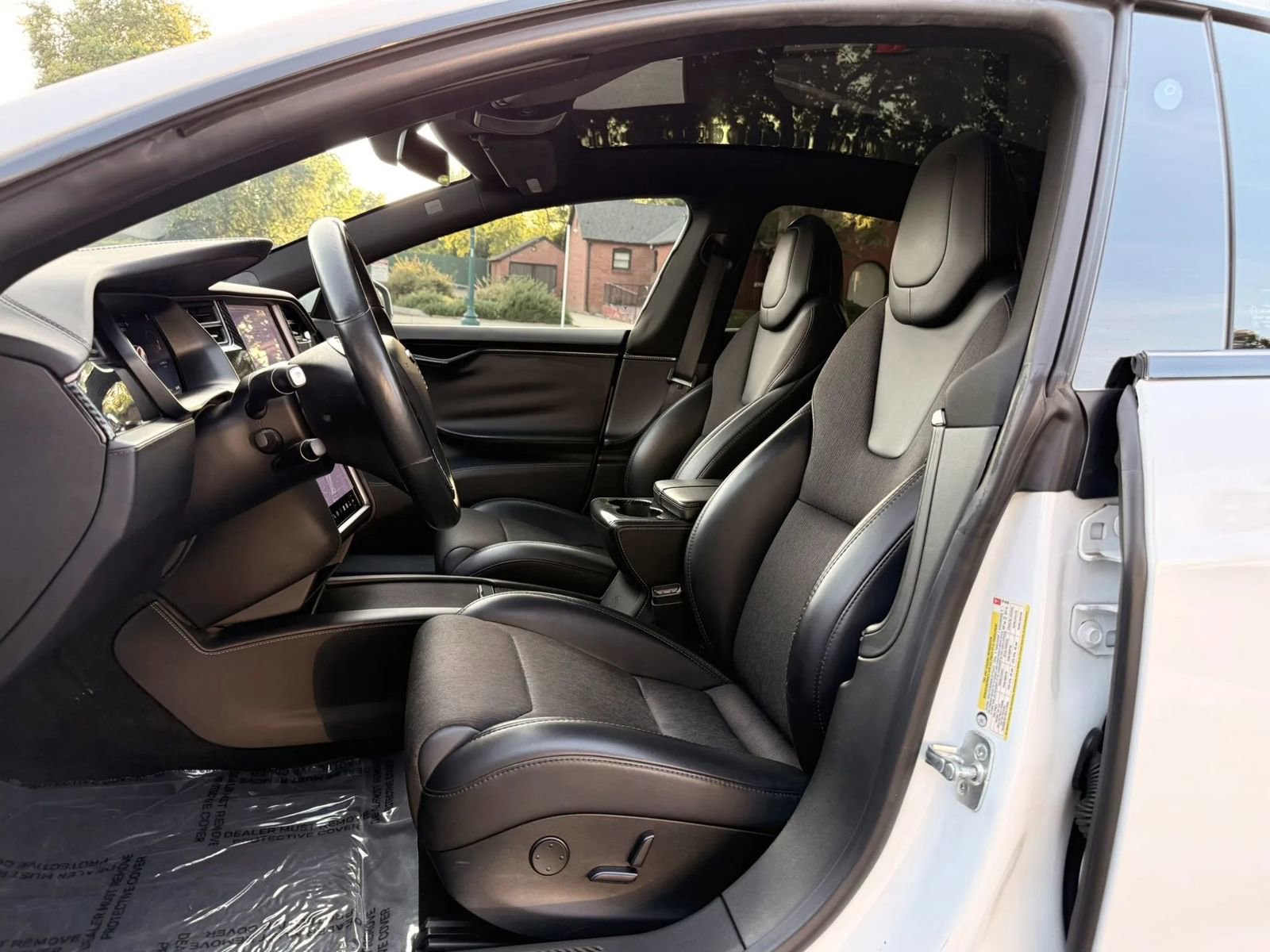 Used 2017 Chevrolet Volt LT FWD image 17