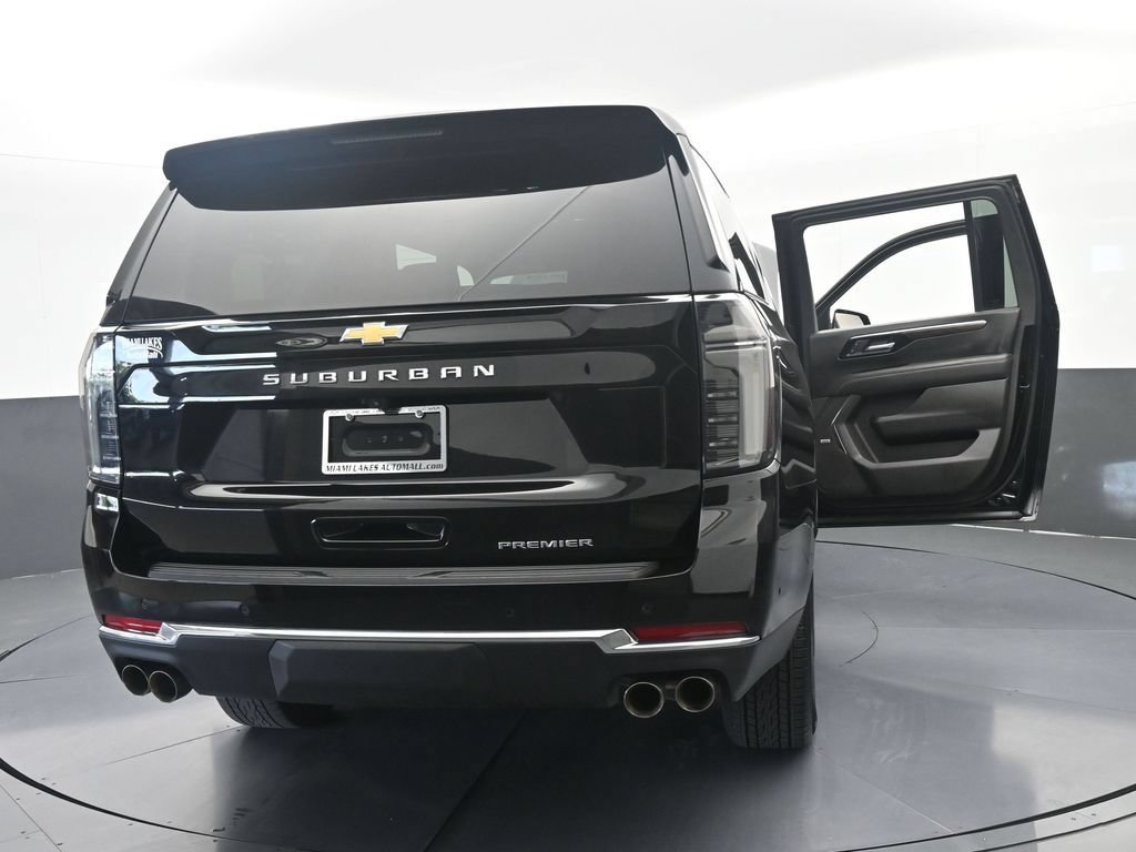 Used 2026 Chevrolet Suburban Premier AWD/4WD image 83
