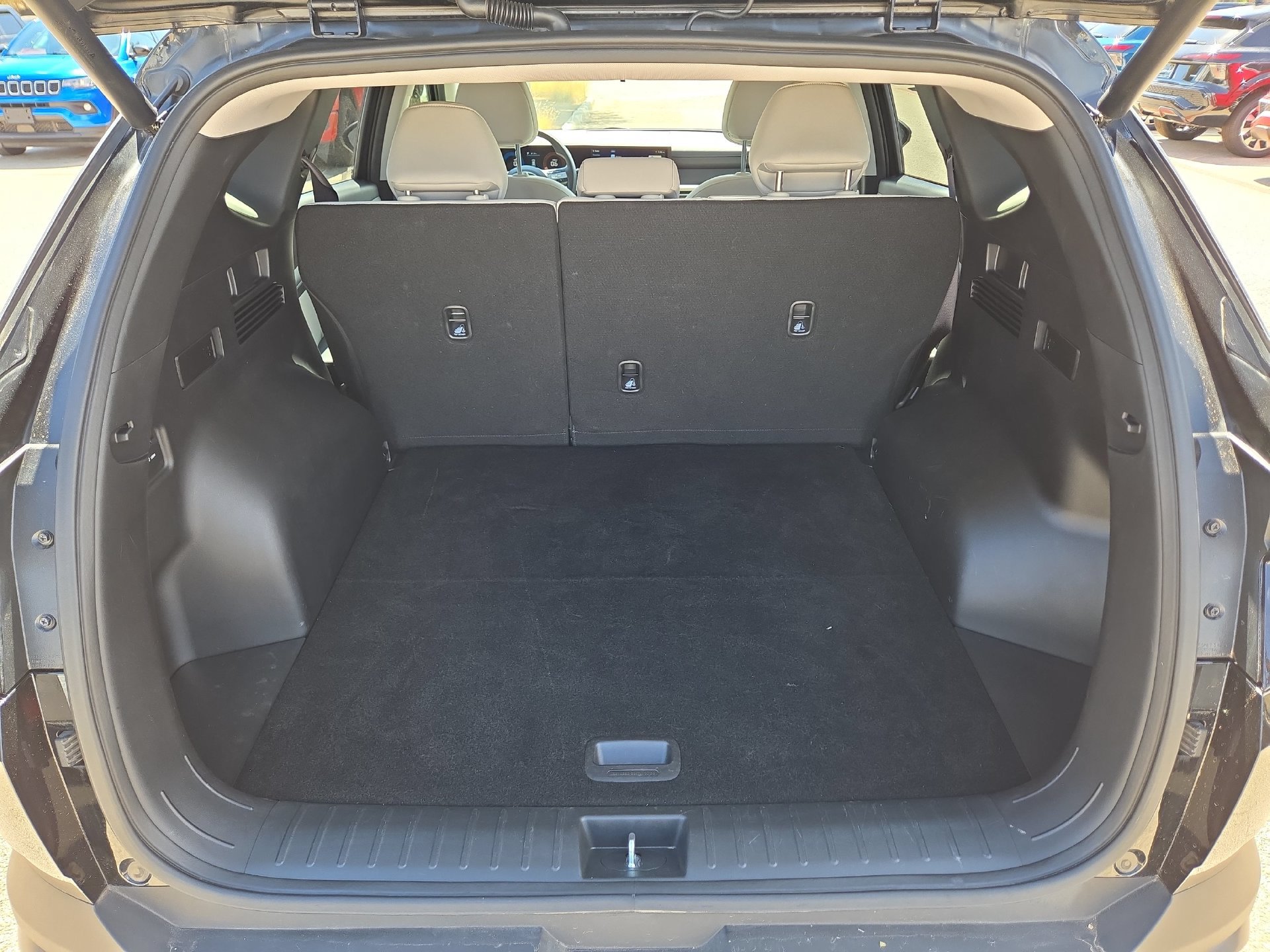 Used 2025 Hyundai Tucson SEL FWD image 12