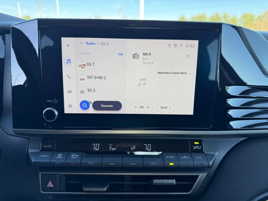 Certified 2025 Toyota Camry LE image 27