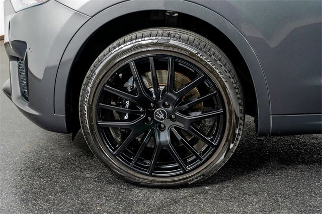 Used 2022 Maserati Levante Modena image 19