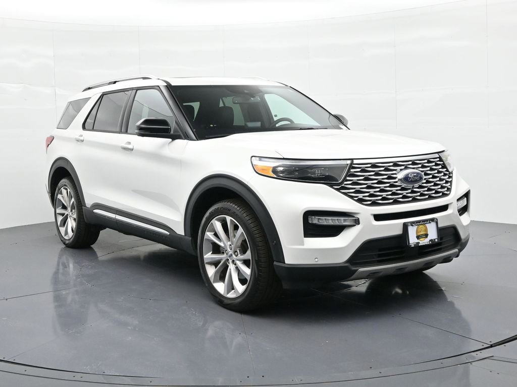 Used 2023 Ford Explorer Platinum w/ Technology Package image 4