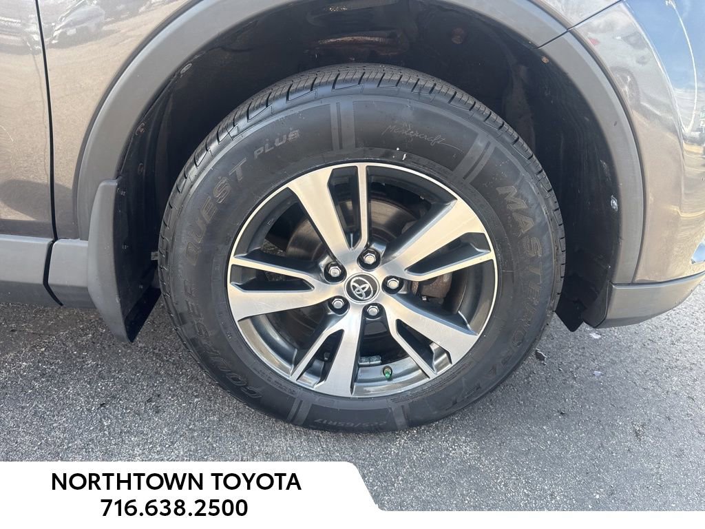 Used 2018 Toyota RAV4 XLE w/ Plus Extra Value Package AWD/4WD image 14