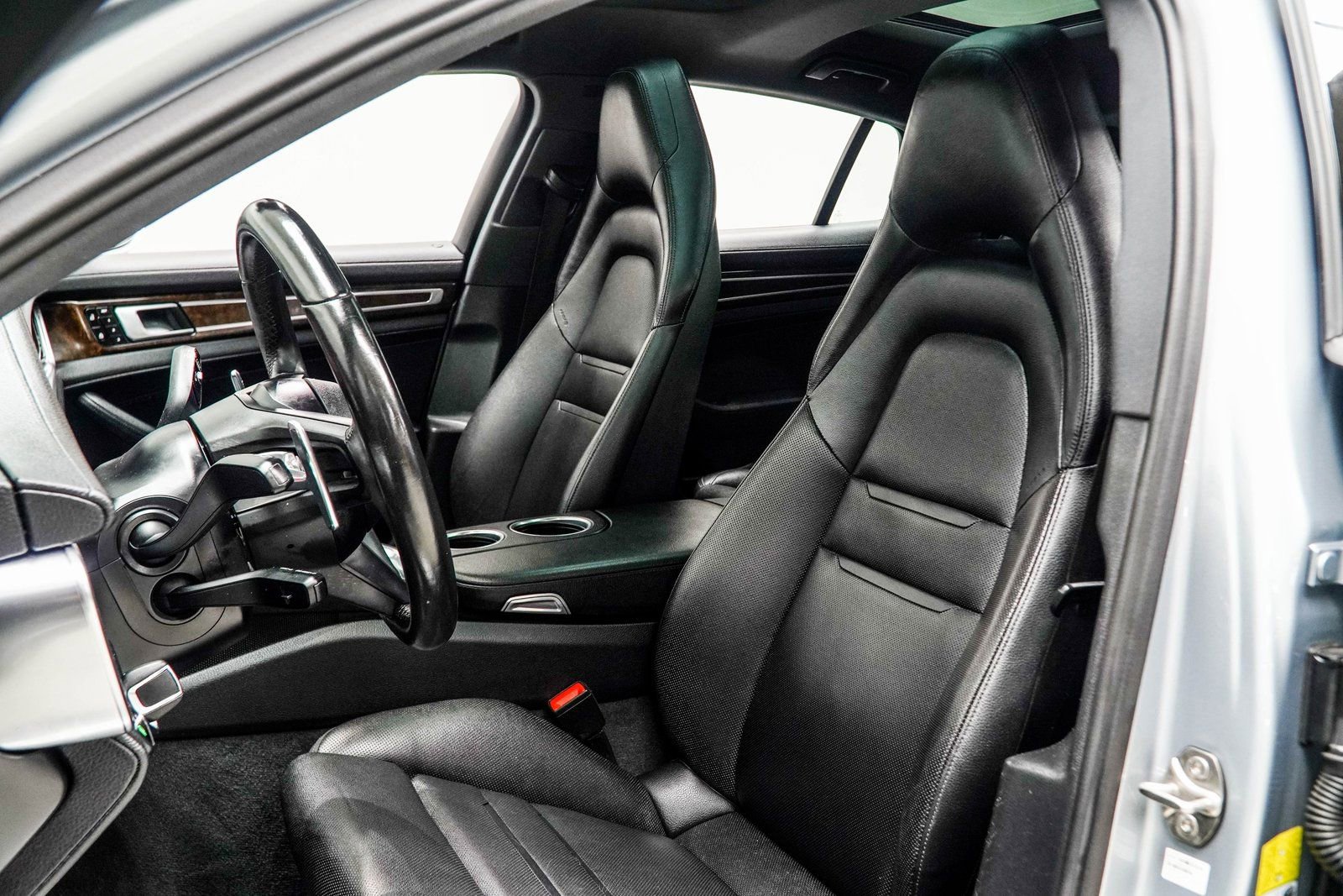 Used 2021 Porsche Panamera 4 image 44