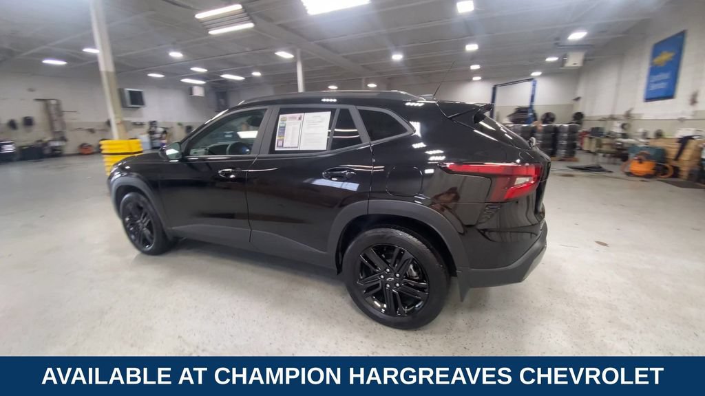 Used 2025 Chevrolet Trax ACTIV w/ Driver Confidence Package FWD image 7