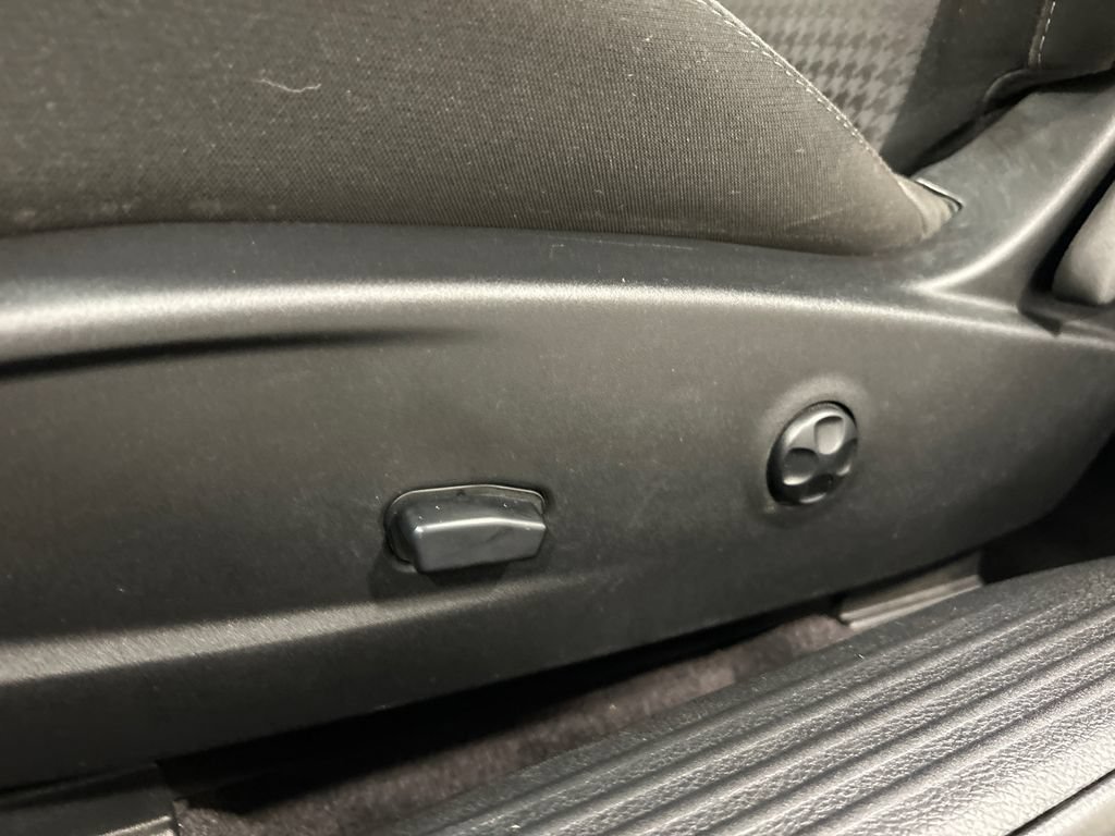 Used 2019 Dodge Challenger R/T Scat Pack w/ Driver Convenience Group RWD image 16