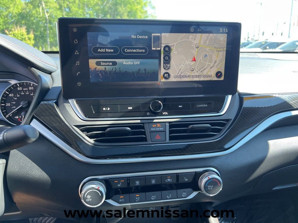 Used 2023 Nissan Altima 2.5 SR w/ SR Premium Package AWD/4WD image 11