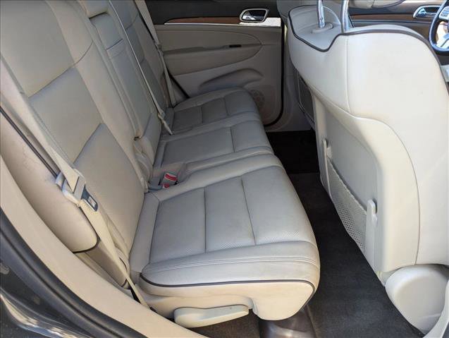 Used 2011 Jeep Grand Cherokee Overland image 20