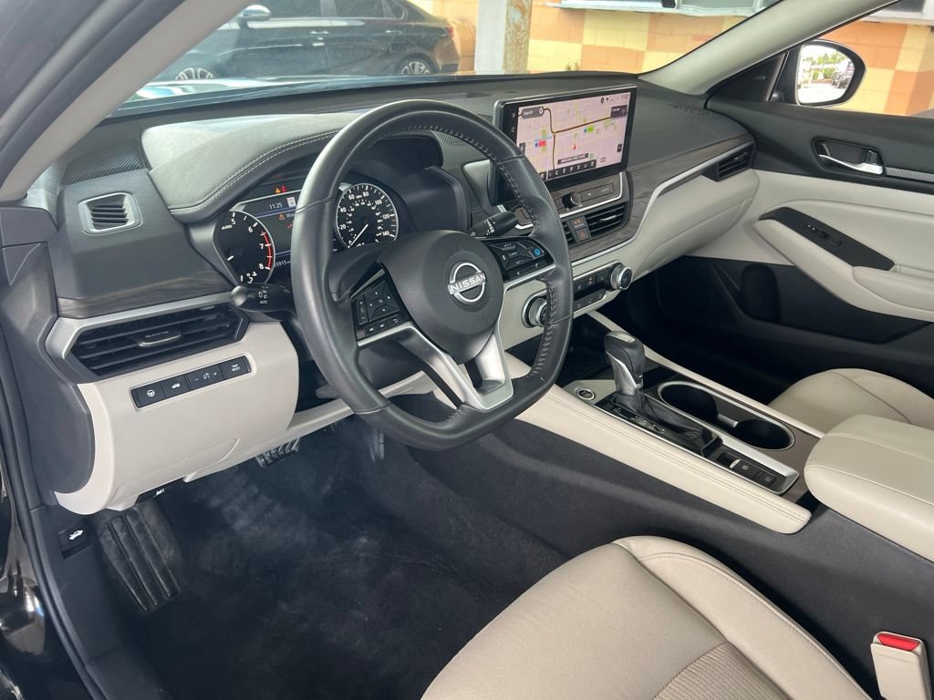 Certified 2024 Nissan Altima 2.5 SV w/ SV Premium Package FWD image 6