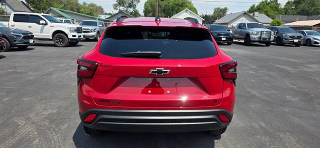 New 2026 Chevrolet Trax LT w/ Driver Confidence Package FWD image 5