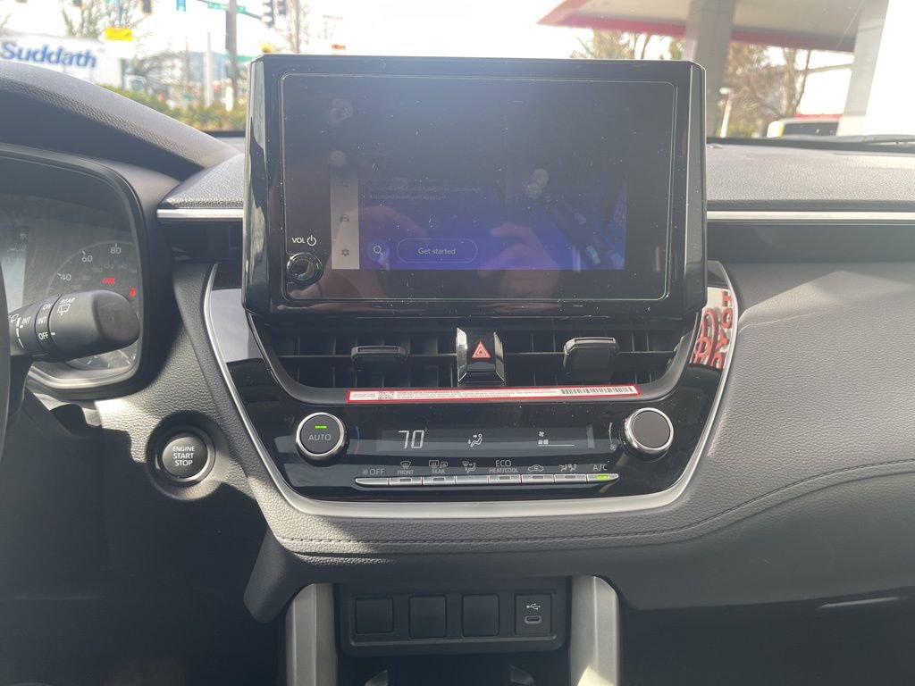 Used 2025 Toyota Corolla Cross LE w/ Moonroof Package AWD/4WD image 22