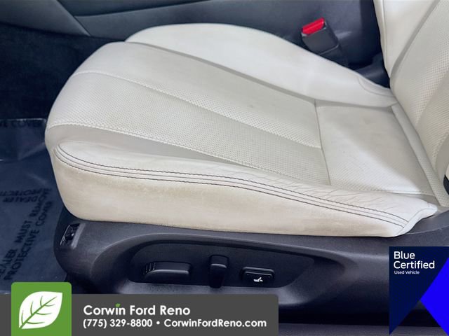Used 2017 INFINITI Q60 Red Sport 400 image 24